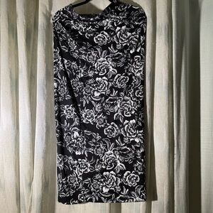 INC International Concepts Monochrome Floral Top